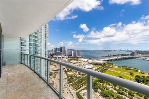 888 biscayne blvd rentals.